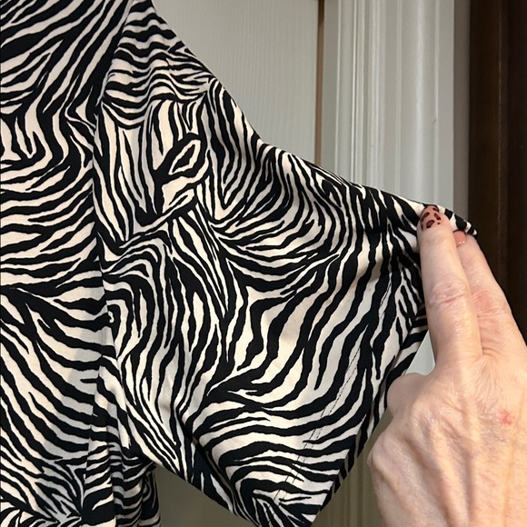 Elementz Zebra Pattern Short Sleeve Top - Picture 3 of 5